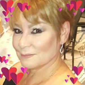 Meet your Posher, Edith